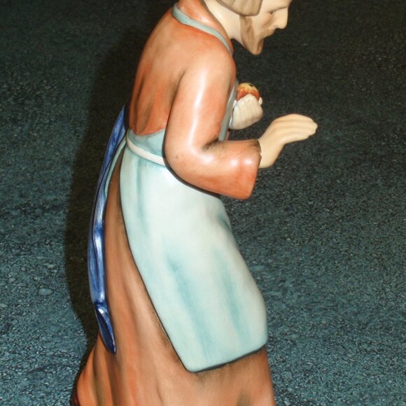 Hummel Goebel 7-1/2" Joseph Christmas Nativity Scene Figurine 214/B With Box! - Picture 7 of 12